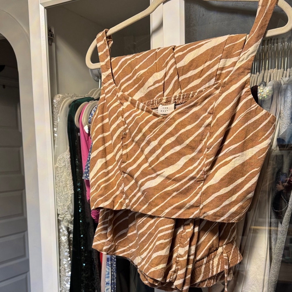 Brown and White Zebra Print set